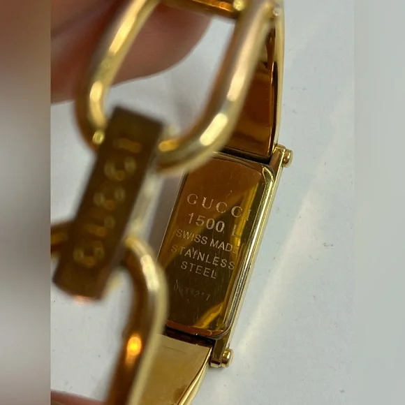 *READ.. GUCCI 1500L BANGLE GOLD PLATED black watch - Picture 12 of 13